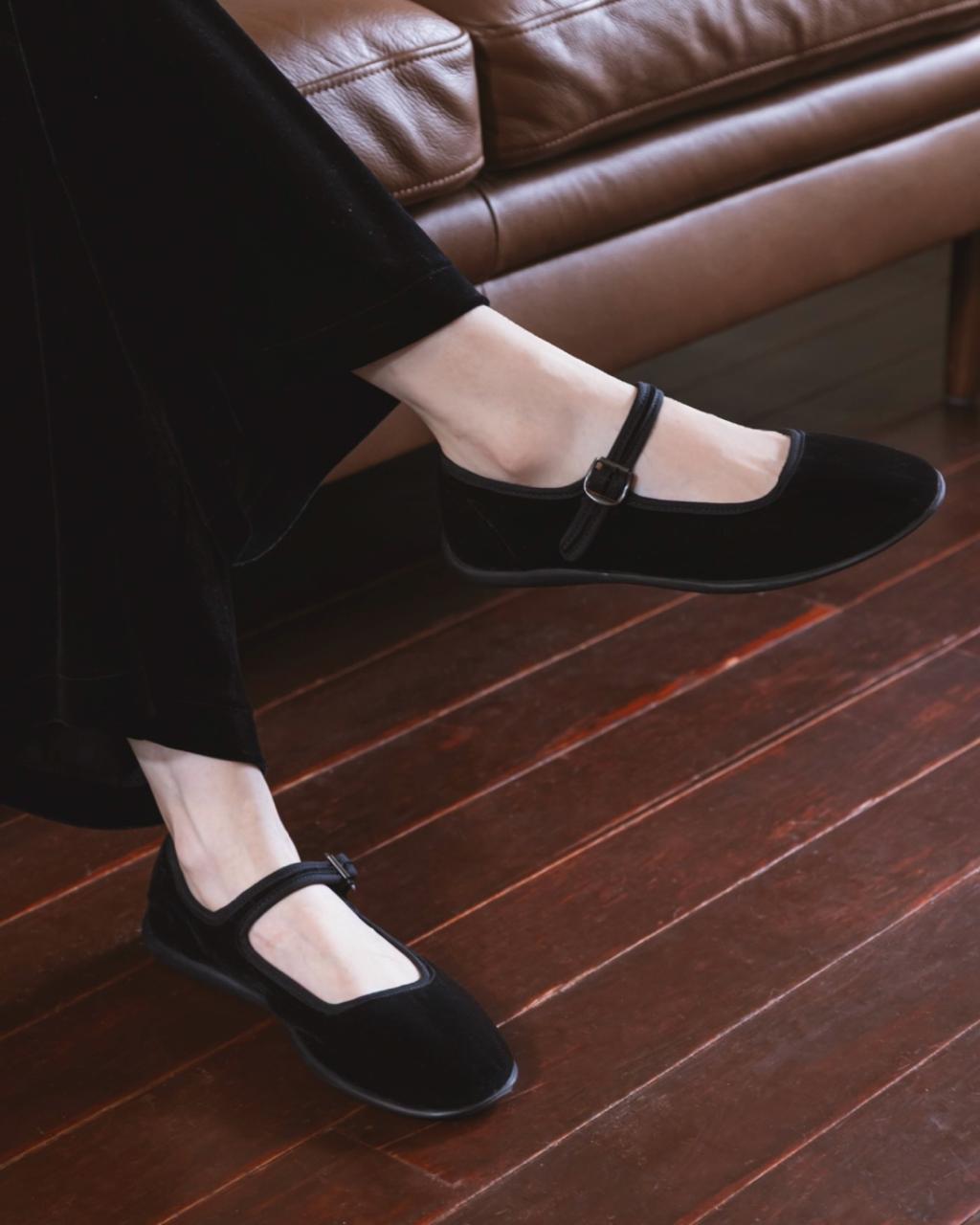 Caviar Black