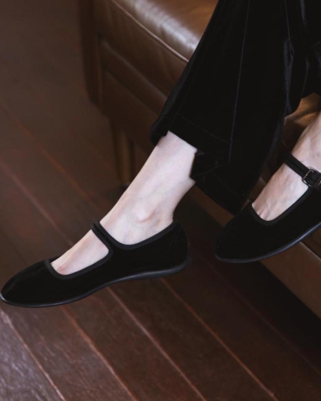 Caviar Black